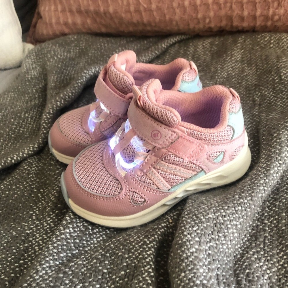 Stride Rite Toddler Light Up Sneakers